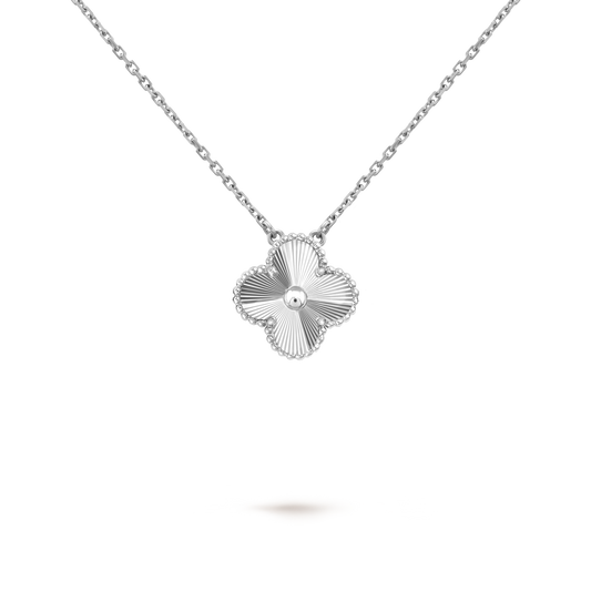 Four-Leaf Clover Necklace Lavish - Silver